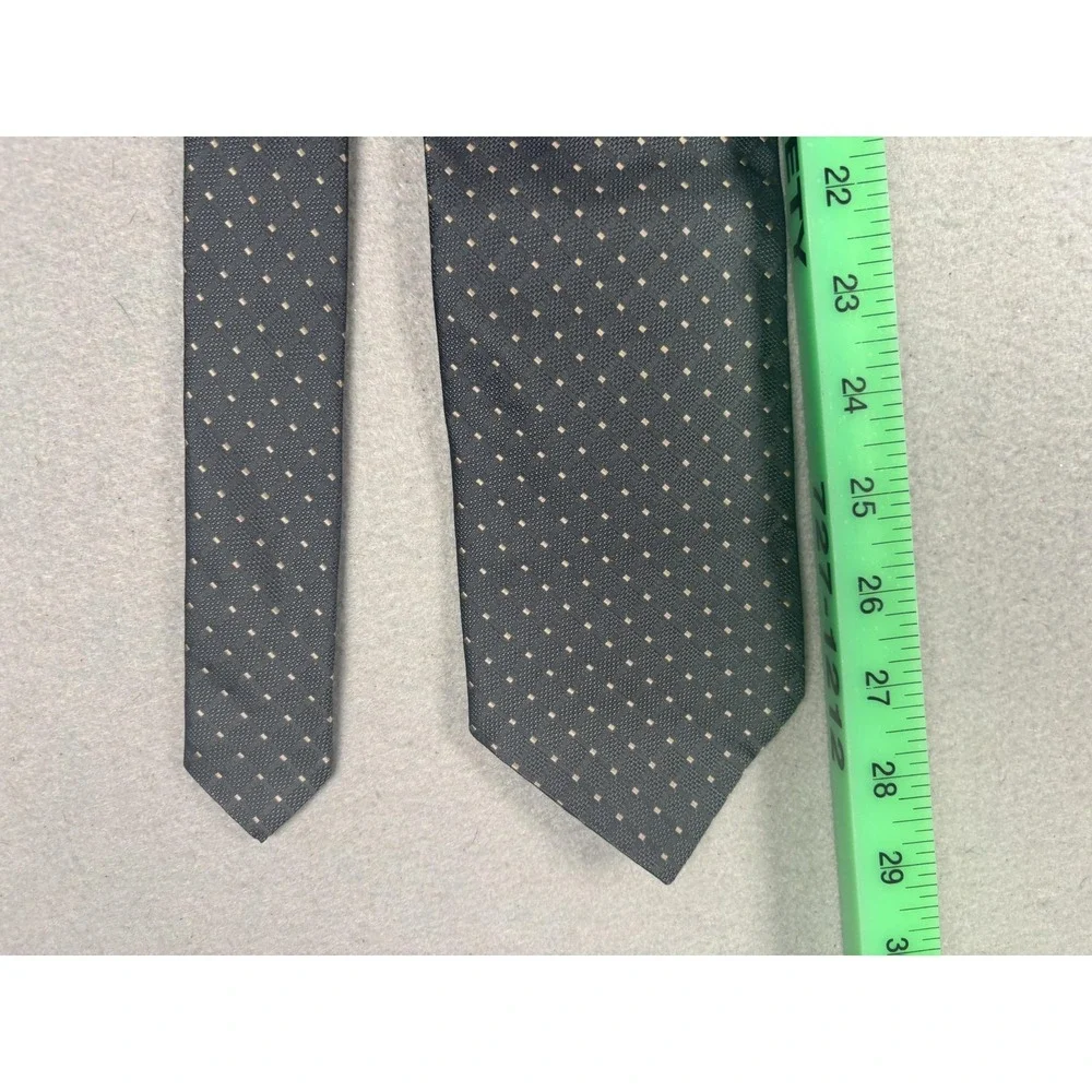 Hart Schaffner Marx brand hart
